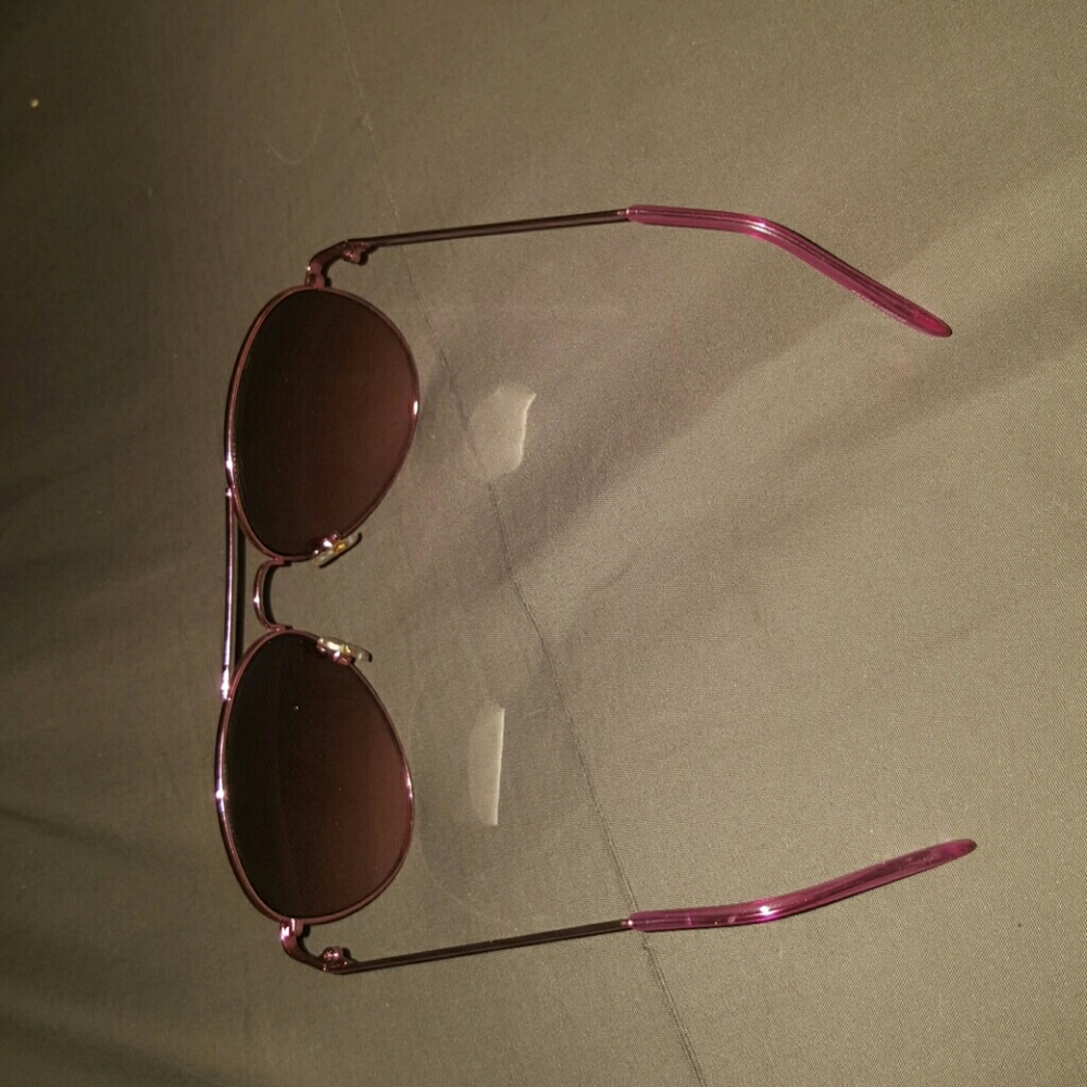Sunglasses - Picture 4 of 4